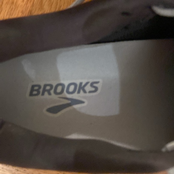 BROOKS Addiction 14 - Picture 5 of 6